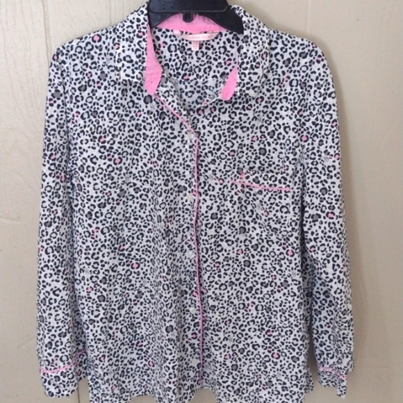 Victoria's Secret Pajama Top size Medium Animal print - Picture 3 of 8